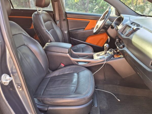 Kia Sportage R 2.0 2012 - Imagen 12