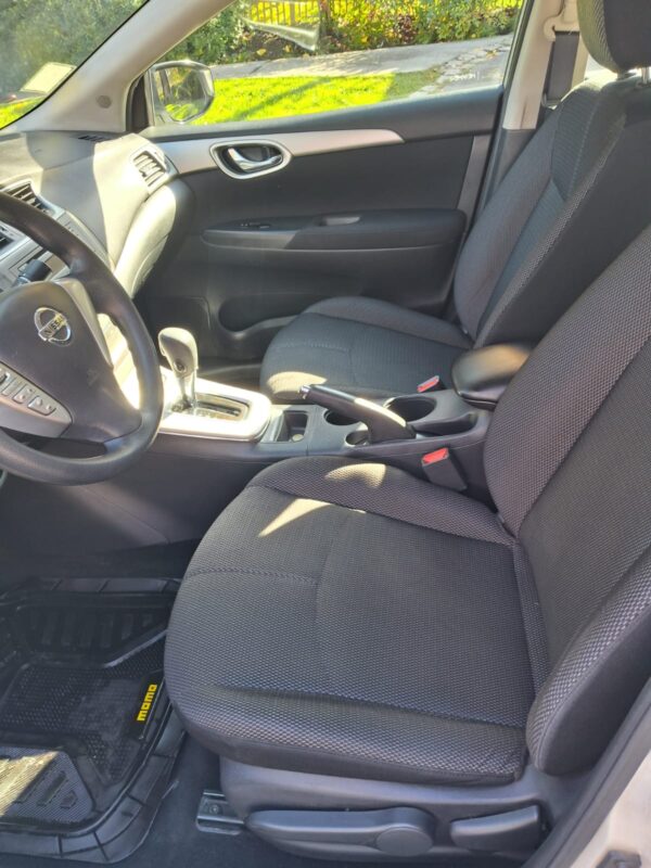 NISSAN Sentra Sense CVT 2015 - Imagen 15