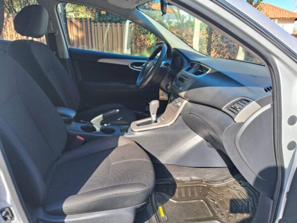 NISSAN Sentra Sense CVT 2015 - Imagen 16