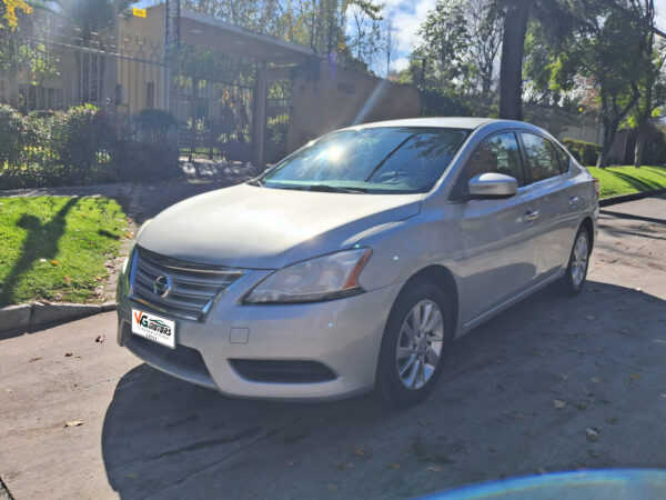 NISSAN Sentra Sense CVT 2015 - Imagen 4
