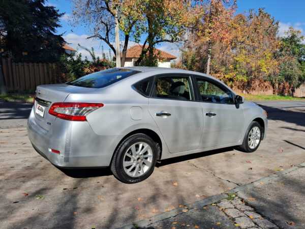 NISSAN Sentra Sense CVT 2015 - Imagen 5